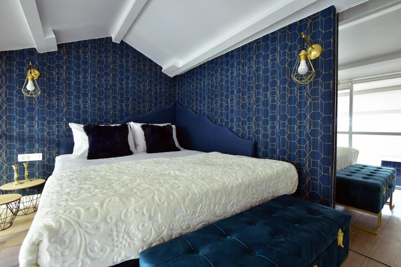 Queen Apartment, In The Heart Of Corfu Historical Old Town Center! Apartment *